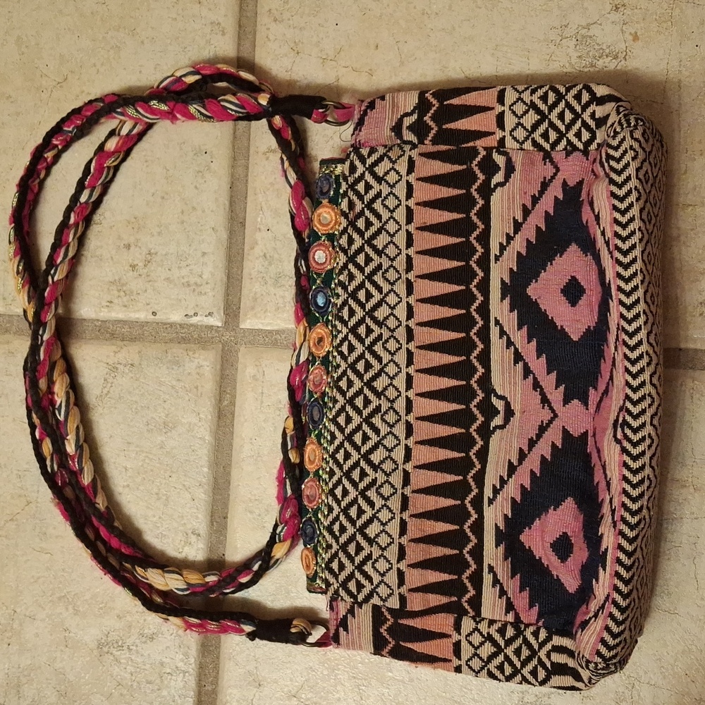 Street Level Purse - Picture 2 of 4